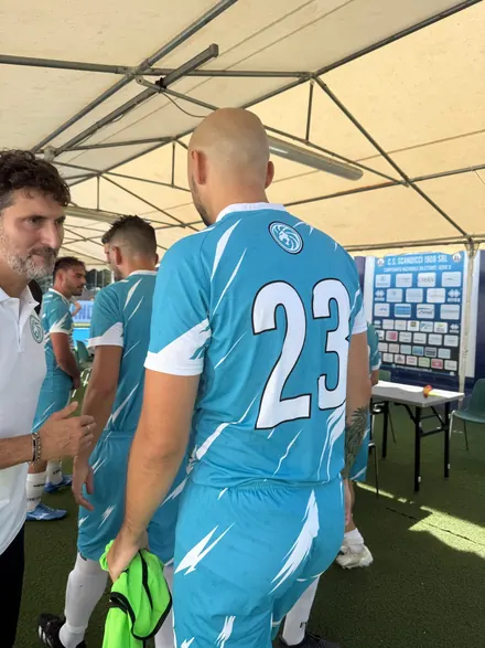 Il 23 sotto la tenda