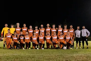 La squadra in maglia arancione